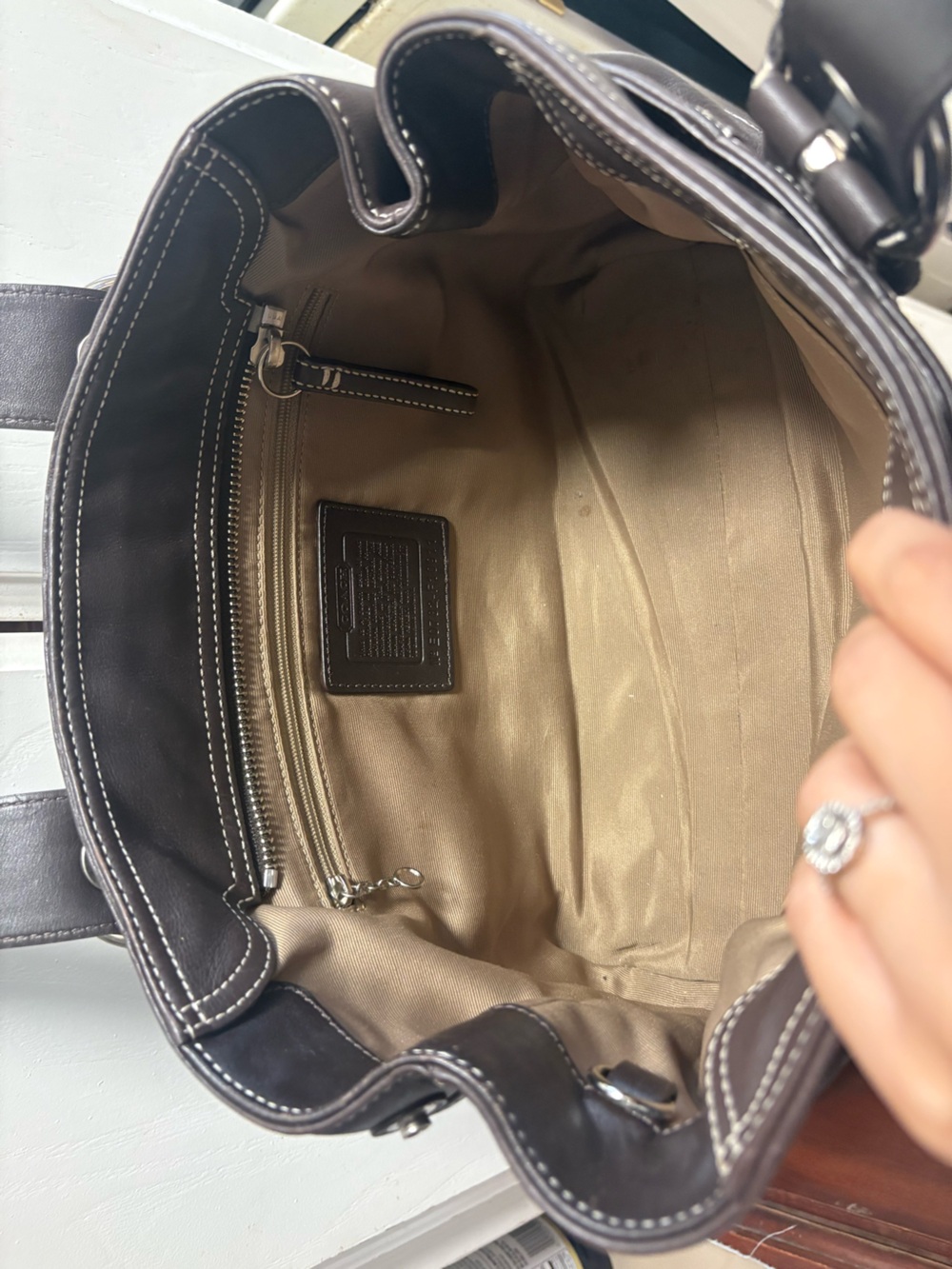 Authentic 2007 coach soho mini tote in brown leather View 5